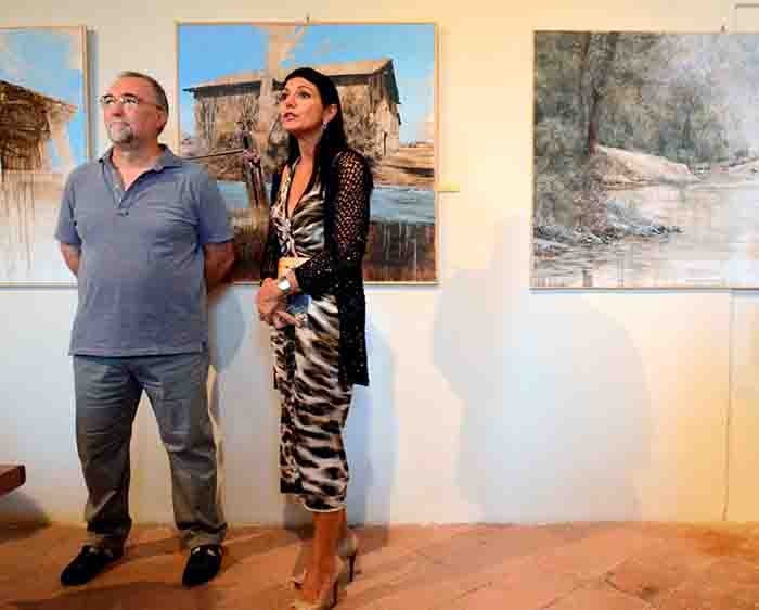 L'artista Ernesto Angelo Ubertiello con Barbara Ghisi